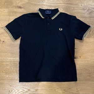 Fred Perry Polo M12 Black / Champagne / Champagne; 42” / Large